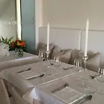 Riviera מלון