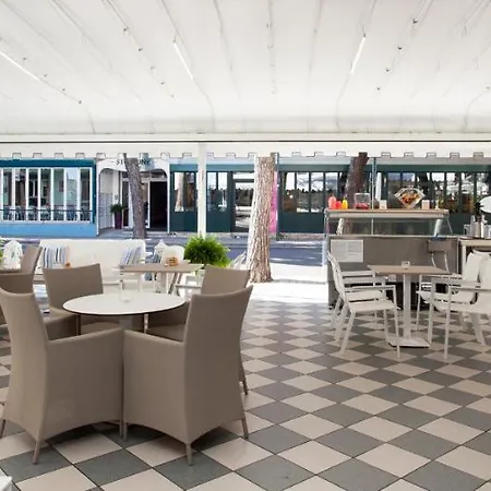 Otel Riviera