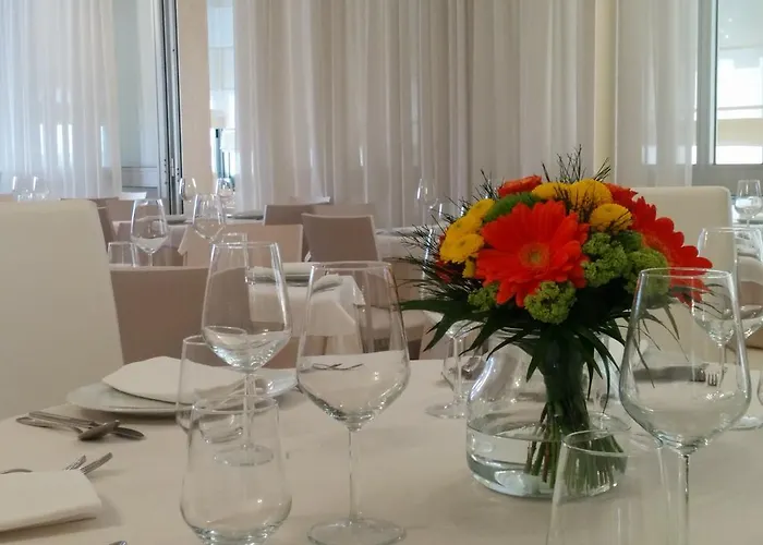 Riviera 3*