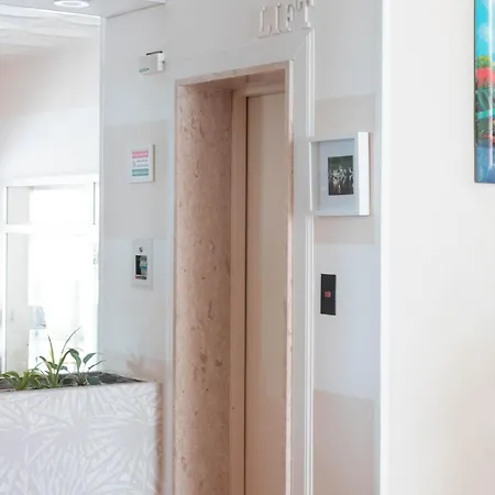 Riviera Hotel 3*