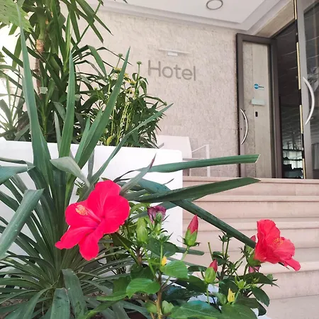Riviera Hotel