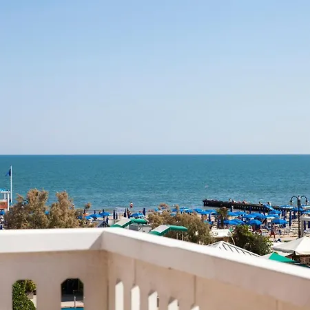 Hotel Riviera 3*