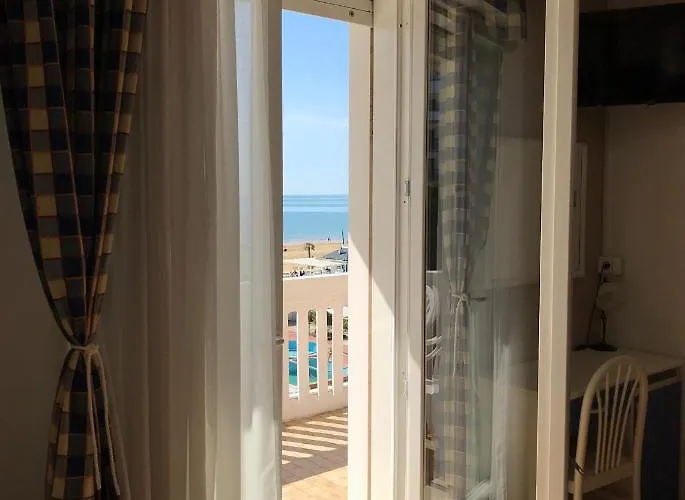Riviera 3*